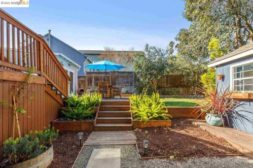 4434 Albert St, Oakland CA 94619-2721 exterior