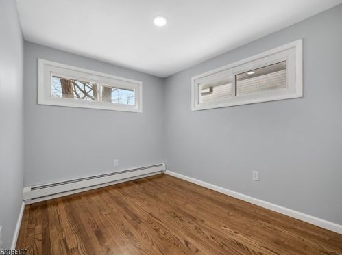 9 Rutgers Way, Hopatcong NJ  07843-1231 exterior