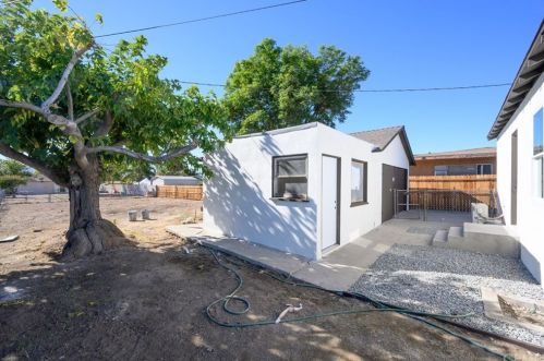 25597 Pacific St, San Bernardino CA  92404-6448 exterior