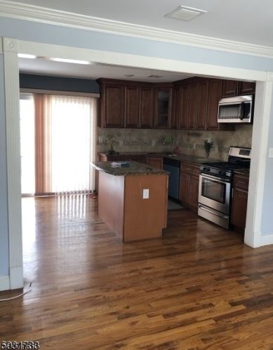 135 Salem St, Dover NJ  07801-5601 exterior