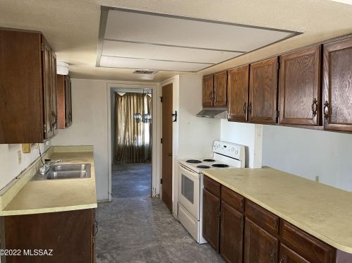 2301 Montrose Pl, Tucson, AZ 85741-3109