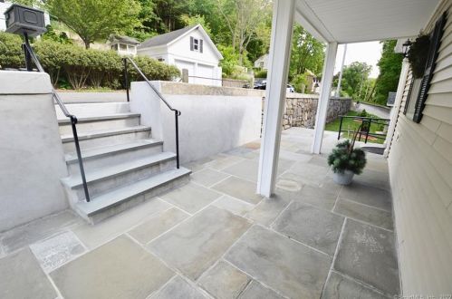 29 Spring St, Ansonia, CT 06401-3329