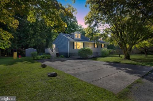 217 Morris Ln, Washington Crossing, PA 18977-1609