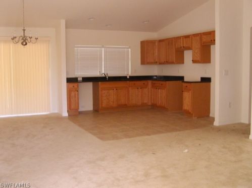 924 Hollister Ave, Lehigh Acres, FL 33974-4622