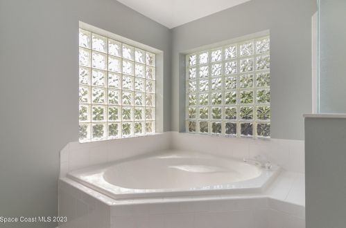 1740 Lago Mar Dr, Melbourne FL  32940-6328 exterior