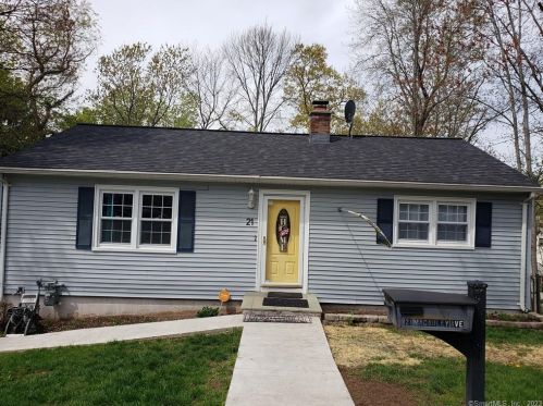 21 Macauley Ave, Waterbury, CT 06705-1539