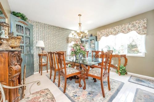 47 Malcolm St, Crotonville NY  10562-3241 exterior