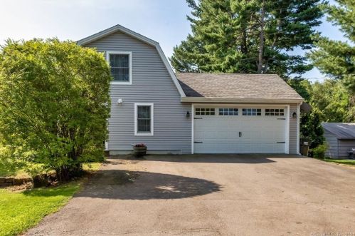 10 Spring Hill Rd, Southington CT  06489-1522 exterior