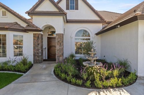 15417 Lila Rose Ct, Bakersfield CA  93314-5249 exterior