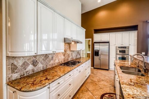 1895 Corwin Rd, Bullhead City AZ  86442-8774 exterior