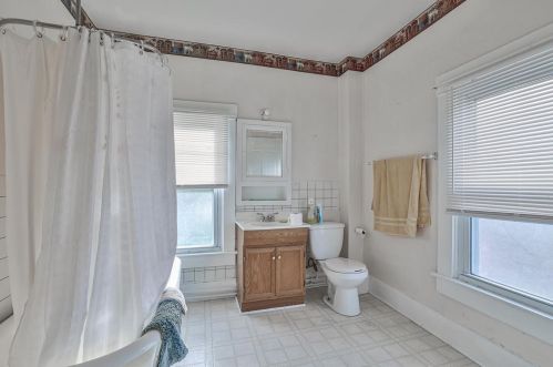 226 Sycamore St, New Haven OH  45030-1131 exterior