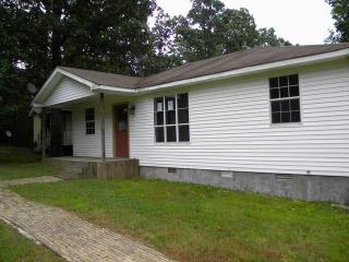 3652 Indian Hill Rd, Nunnelly, TN 37137-2820