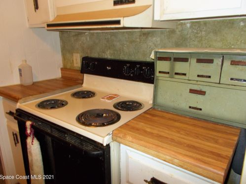 951 Pecan Cir, Sebastian FL  32976-7200 exterior