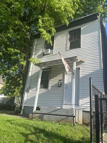 1406 Butler St, Easton, PA 18042-4716
