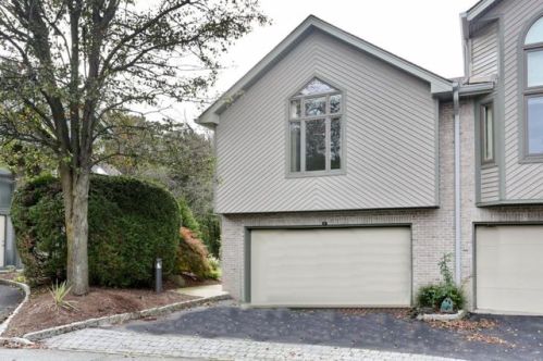 617 Fir Ct, Norwood, NJ 07648-2010