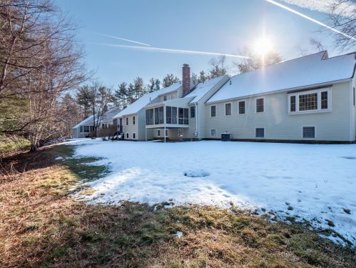 17 Atherton Ln, Amherst NH  03031-3064 exterior