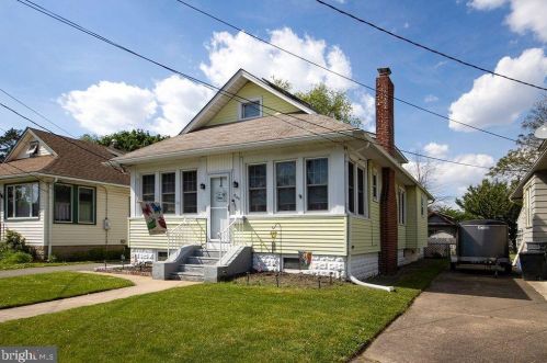 829 Mercer St, Gloucester, NJ 08030-1144