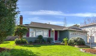 522 Lovella Way, Sacramento, CA 95819-2412