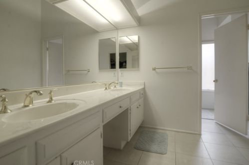 330 Pennsylvania Way, Placentia CA  92870-5030 exterior