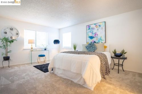 2404 Lupine Ct, Daly City, CA 94014-3522