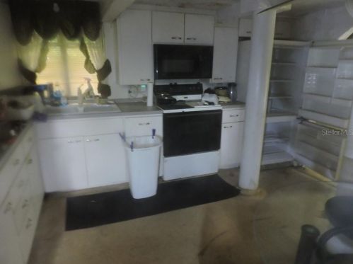 7032 Riverrun Rd, New Port Richey, FL 34655-2325
