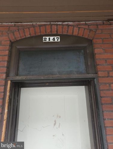 2147 Penn St, Harrisburg, PA 17110-1042