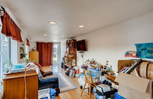 8831 Helen James Ave, San Diego, CA 92126-3744