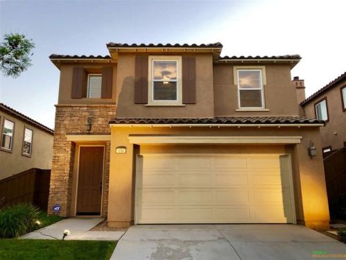 338 Cobalt Dr, Vista, CA 92083-4456