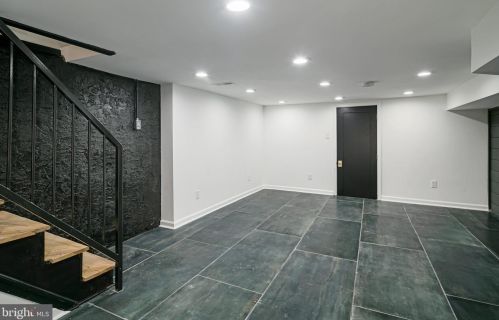 1311 Christian St, Philadelphia PA  19147-3610 exterior