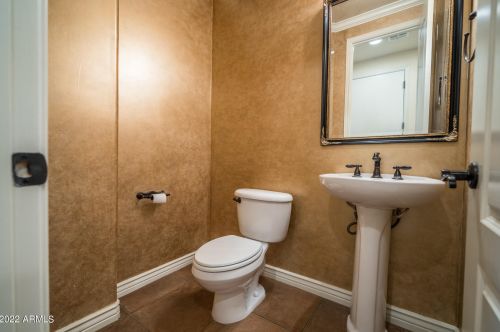 3437 Valerie Dr, Chandler AZ  85286-2371 exterior