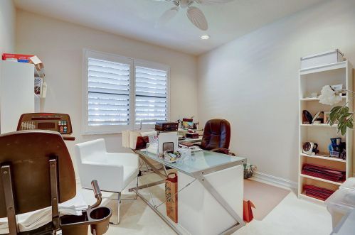7831 Via Grande, Boynton Beach FL  33437-7518 exterior