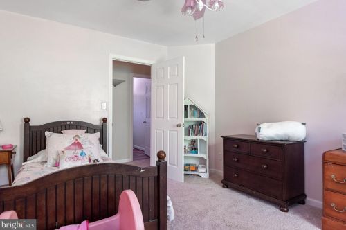 8100 Davmar Ln, Fredericksburg VA  22407-2151 exterior