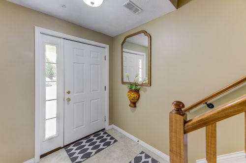 1561 Don Martin Dr, Covington, KY 41011-2718