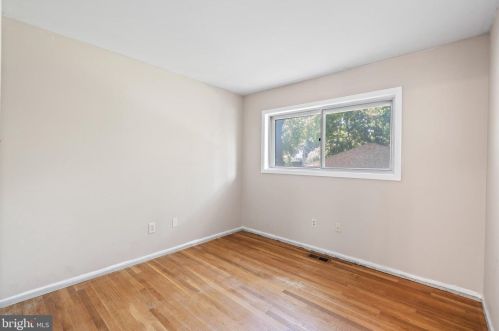 6501 Carrsbrook Ct, Springfield VA 22150-1311 exterior