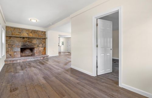 3 Margaret Ave, Raymond NH  03077-2052 exterior