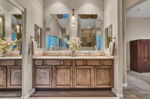 5215 Thunder Hawk Rd, Cave Creek AZ  85331-5593 exterior