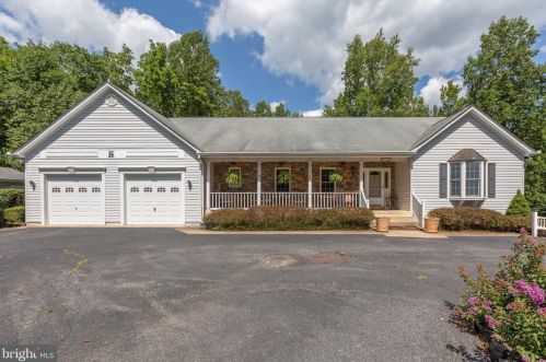 7733 Po River Dr, Spotsylvania, VA 22551-2729