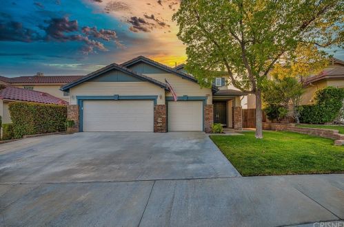 22929 Raintree Ln, Santa Clarita, CA 91390-4172