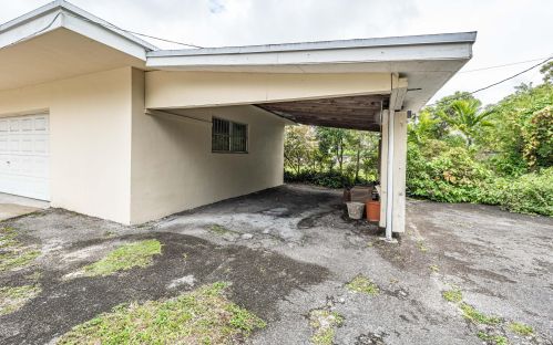 60 Olive Dr, Hialeah FL  33010-5212 exterior