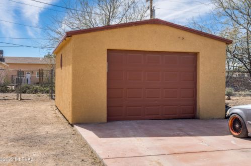 5525 Iowa St, Tucson AZ  85757-9353 exterior