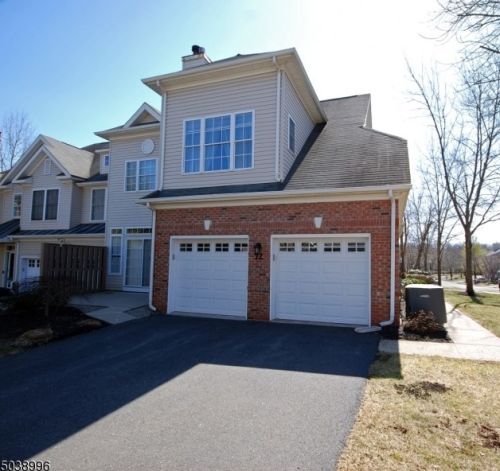 72 Loft Dr, Martinsville, NJ 08836-2255