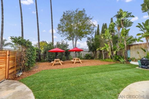 750 Smith Dr, Vista CA  92084-4428 exterior