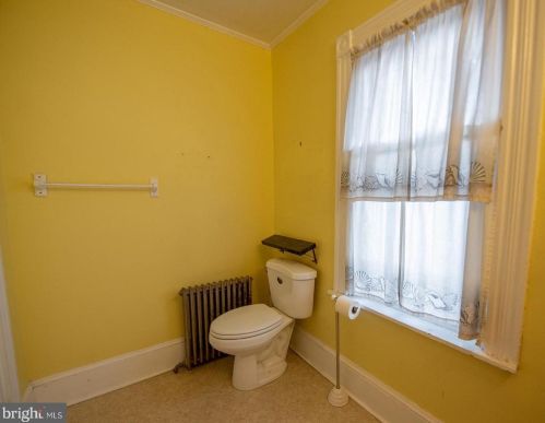 324 New St, Lancaster PA  17602-2051 exterior