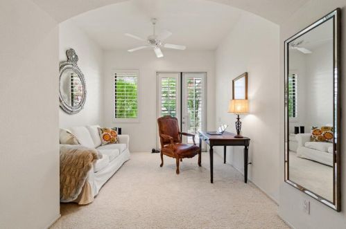 49205 Avenida Vista Bonita, La Quinta CA  92253-2534 exterior