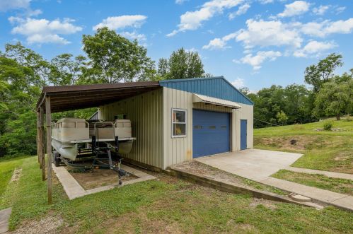 79 Sanders Dr, Florence KY  41042-2833 exterior