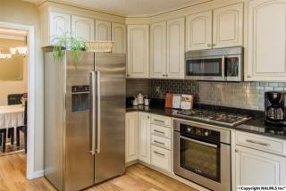 7907 Double Tree Dr, Huntsville, AL 35802-3941