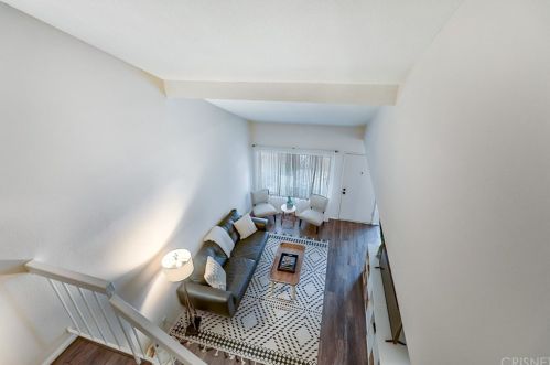 24605 Trevino Dr, Santa Clarita CA  91355-2816 exterior