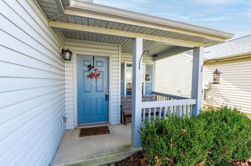 3981 Eminence Ln, Darbydale, OH 43123-1179