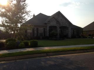 5617 Gold Cup Ct, Milton, FL 32571-6381