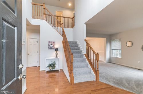 12030 Vantage Point Ct, Bristow, VA 20136-2443